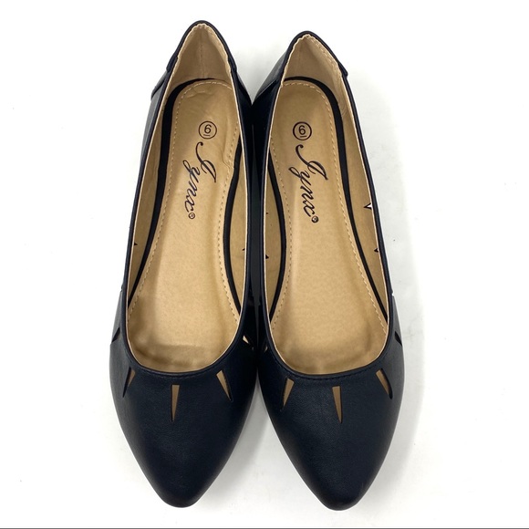 Black Cut Out Vegan Leather Flats - Picture 6 of 10